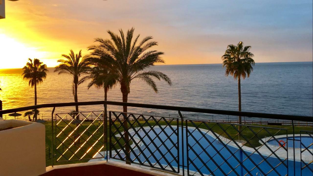 Mi Capricho 170 Beachfront Apartment Sitio de Calahonda Bagian luar foto