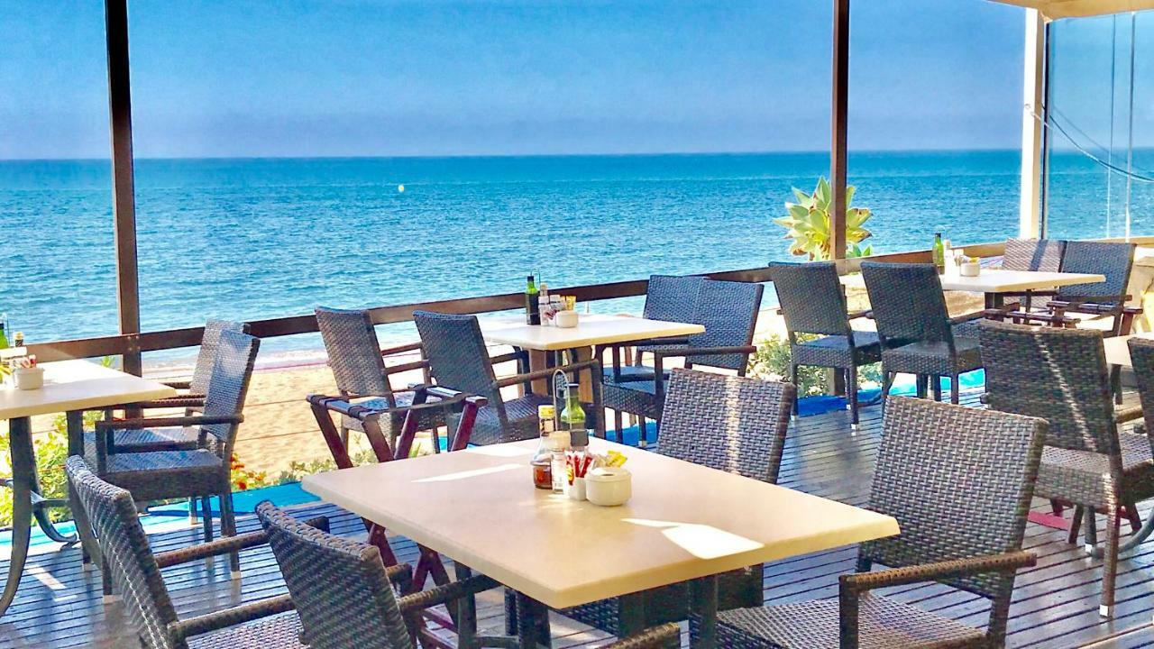 Mi Capricho 170 Beachfront Apartment Sitio de Calahonda Bagian luar foto