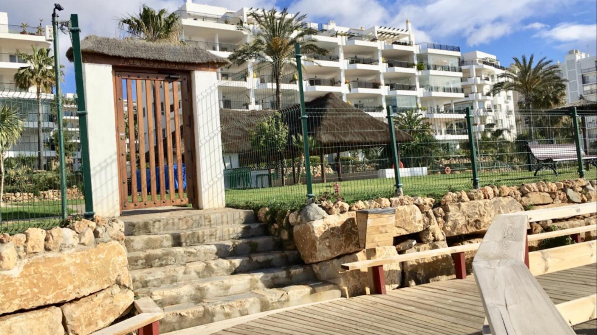 Mi Capricho 170 Beachfront Apartment Sitio de Calahonda Bagian luar foto