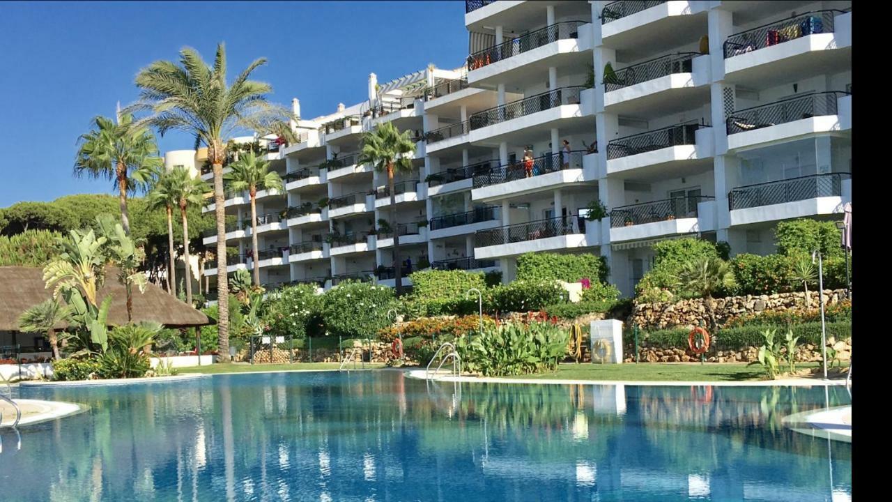 Mi Capricho 170 Beachfront Apartment Sitio de Calahonda Bagian luar foto