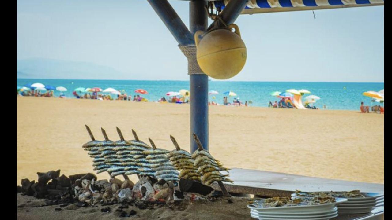 Mi Capricho 170 Beachfront Apartment Sitio de Calahonda Bagian luar foto
